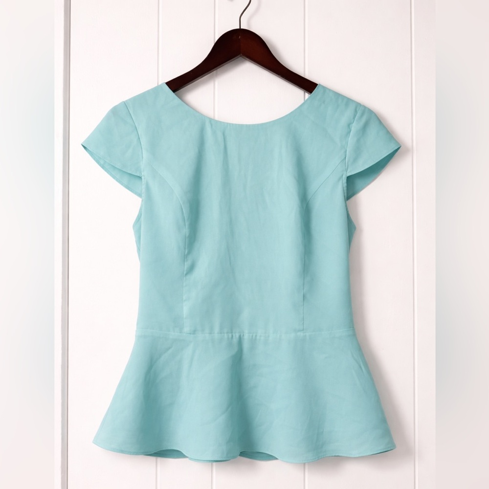 Express Mint Aqua Peplum Top Cap Sleeve Blouse Women’s Size Medium